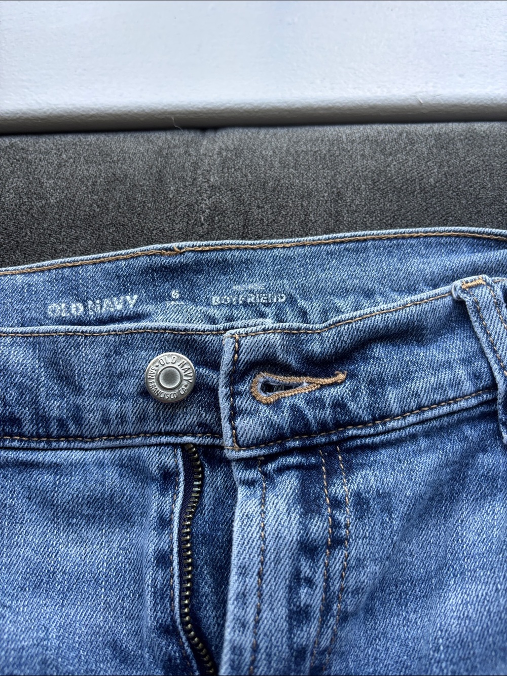 Old Navy Women’s Medium Blue Relaxed Boyfriend Jeans